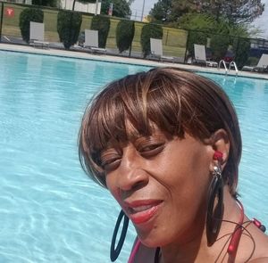 Meet your Posher, Renee